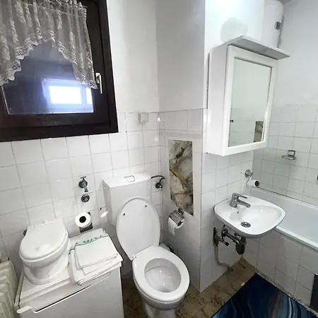 度假居 Rent A Vintage House In